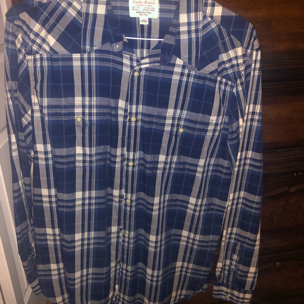 Large button down - Picture 2 of 2